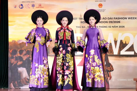 Đưa biểu tượng văn hóa Việt lên sân khấu thời trang quốc tế