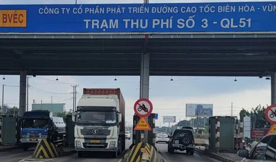 TP Hồ Chí Minh tháo dỡ trạm thu phí T3 trên Quốc lộ 51