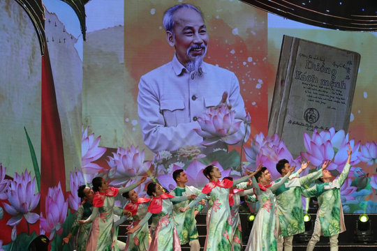 Bản hùng ca “Đường lên phía trước” kỷ niệm 96 năm Ngày thành lập Đảng