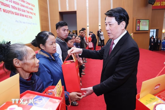 Chủ tịch nước Lương Cường: Bảo đảm mọi người, mọi nhà đều được vui Xuân, đón Tết
