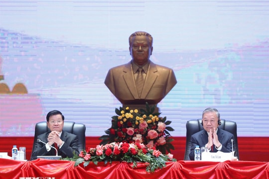 Tổng Bí thư Tô Lâm thông báo kết quả Đại hội XIV của Đảng Cộng sản Việt Nam tại Lào