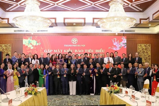 Hà Nội luôn coi cộng đồng người Việt Nam ở nước ngoài là nguồn lực quý báu