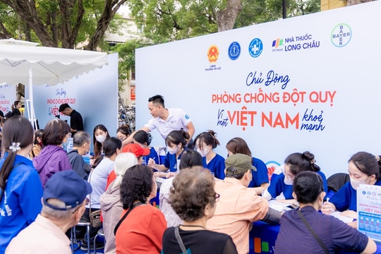 Hợp tác công – tư tăng cường dự phòng, phát hiện sớm và quản lý nguy cơ đột quỵ tại Việt Nam