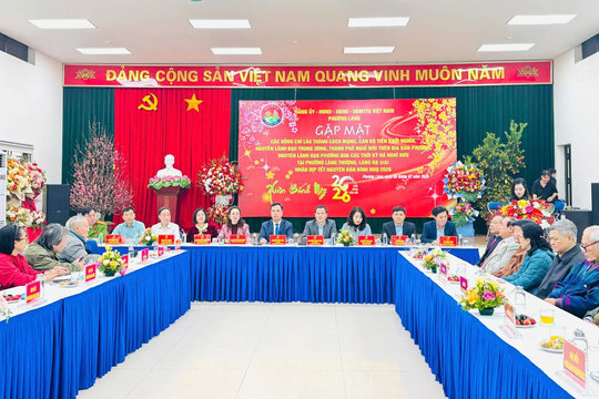 Phường Láng gặp mặt lão thành cách mạng, cán bộ tiền khởi nghĩa