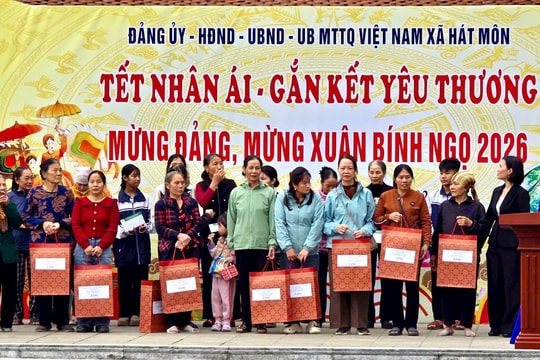 “Tết nhân ái - gắn kết yêu thương” ở Hát Môn