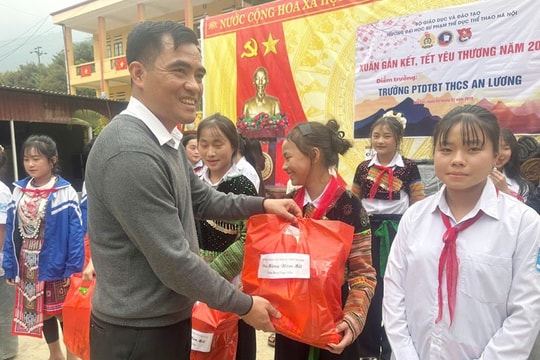 “Xuân gắn kết - Tết yêu thương 2026” bồi đắp niềm tin cho học sinh vùng đồng bào dân tộc thiểu số