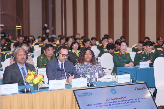 Nâng cao năng lực, bảo đảm an toàn cho phụ nữ quân đội 
