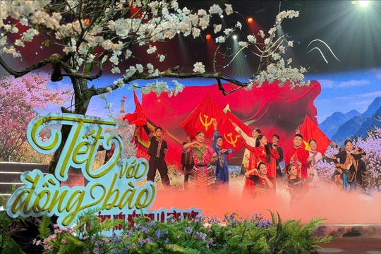 Thưởng thức “Tết với đồng bào 2026” “Từ đỉnh núi đến đại lộ mùa xuân” trên VTV