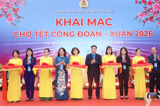 Chợ Tết Công đoàn - Mang Tết đủ đầy đến người lao động