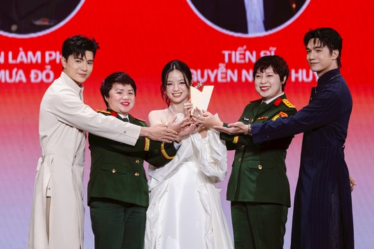 Phim “Mưa đỏ”, chương trình “Tổ quốc trong tim” được vinh danh WeChoice Awards 2025