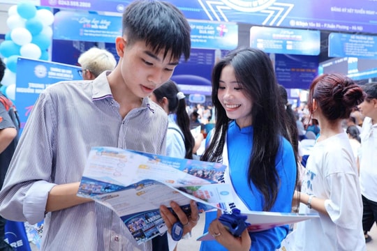 Tuyển sinh đại học 2026: Dùng chứng chỉ ngoại ngữ thế nào cho hiệu quả?