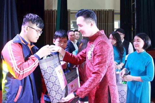 Chín quán quân tài năng thiếu nhi Thủ đô hội ngộ, tỏa sáng