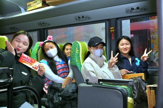 Chuyến xe yêu thương 2026: Hành trình mang Tết ấm đến sinh viên xa quê