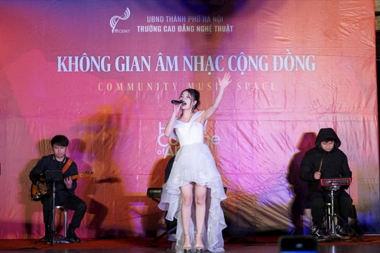 Giai điệu đón xuân ngân vang giữa lòng Hà Nội