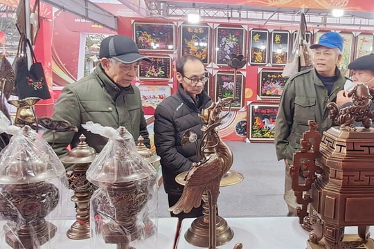Khai mạc triển lãm các sản phẩm, mẫu thiết kế hàng thủ công mỹ nghệ Xuân Bính Ngọ 2026