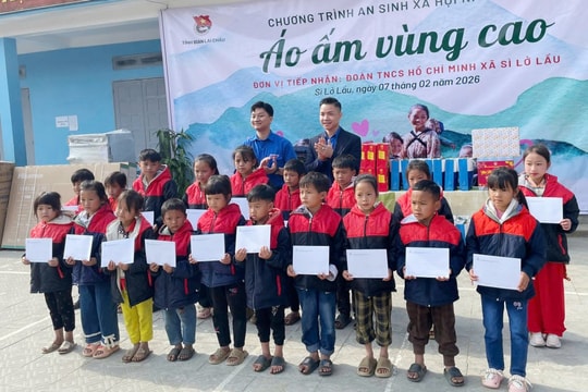 Chương trình an sinh xã hội “Áo ấm vùng cao” Nghĩa tình từ những người dầu khí