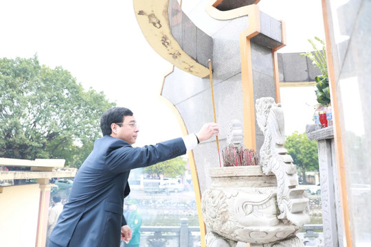 Yên Sở dâng hương tri ân Anh hùng liệt sĩ dịp Tết Bính Ngọ 2026