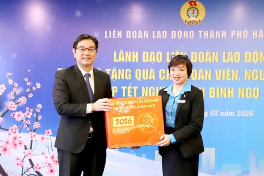 Mang Tết đến sớm với người lao động phường Ba Đình