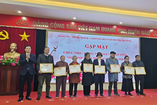 Phường Ba Đình mừng thọ người cao tuổi nhân dịp Xuân Bính Ngọ 2026