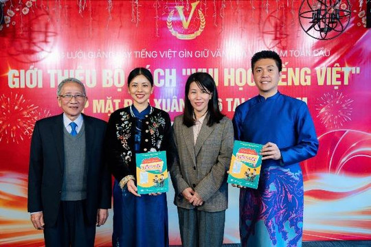 Ra mắt bộ sách “Vui học tiếng Việt”: Kết nối cộng đồng, gìn giữ bản sắc Việt nơi xa Tổ quốc