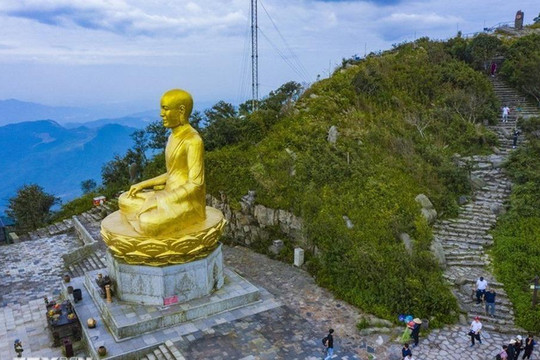 Miễn phí tham quan Khu di tích và danh thắng Yên Tử