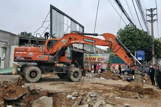 Hòa Lạc hỗ trợ nhân dân di dời tài sản phục vụ giải phóng mặt bằng dự án Đại lộ Thăng Long