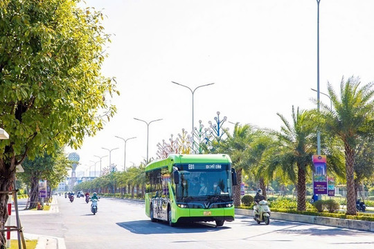 Gần 50.000 lượt xe buýt phục vụ người dân Thủ đô dịp Tết Bính Ngọ 2026