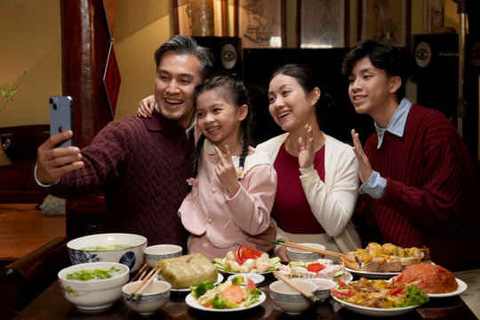 Đồng loạt các công ty con của Viettel cộng hưởng cùng tri ân khách hàng dịp Tết