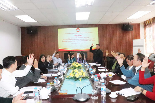 100% đại biểu nhất trí thông qua danh sách 38 người ứng cử đại biểu HĐND phường Phú Diễn