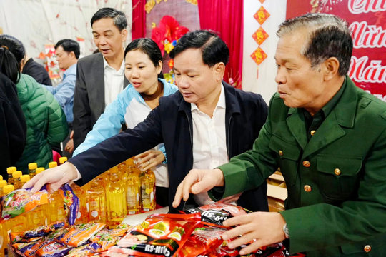 Lan tỏa yêu thương qua “Tết sum vầy – Xuân ơn Đảng” xã Liên Minh