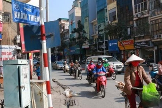 Từ ngày 14-2, thí điểm cấm xe taxi lưu thông trên phố Khâm Thiên