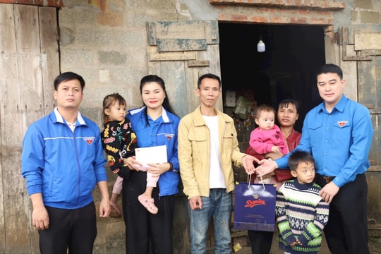 Tuổi trẻ Phú Nghĩa chăm lo Tết cho trẻ em khó khăn
