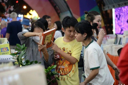 Đường sách Tết TP Hồ Chí Minh góp phần định hình bản sắc văn hóa của thành phố