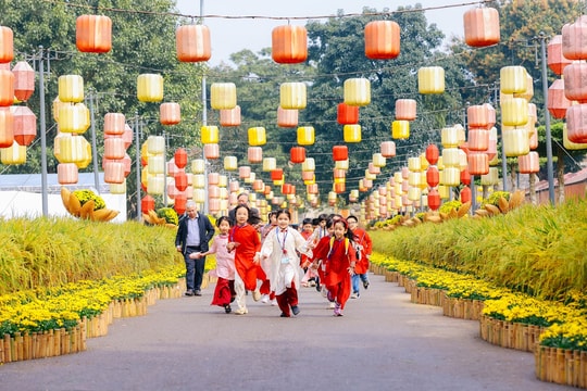 Sôi nổi hoạt động văn hóa, du lịch đón Tết