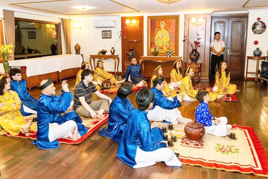 Tết Việt trong... mắt Tây!