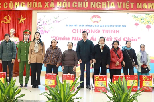 Hơn 2,7 triệu suất quà đã được trao tặng trên địa bàn thành phố