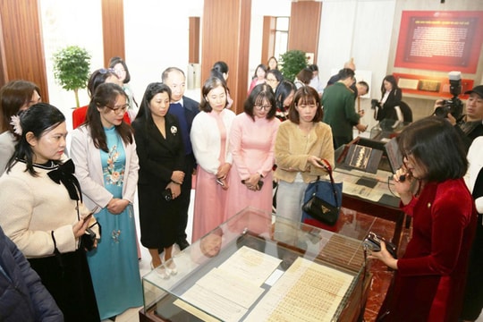 Đề nghị UNESCO ghi danh "Khối tài liệu lưu trữ về Đông Dương" vào Danh mục di sản tư liệu thế giới