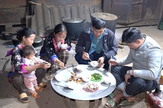 Điện Biên: Điện theo mùa Xuân về bản Sáng Nhè