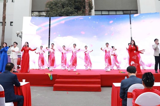 Phường Vĩnh Tuy mang Tết vui tươi, đủ đầy đến với mọi người dân