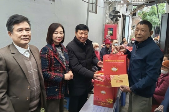 “Tết ấm” về giữa lòng Hà Nội