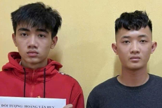 Hà Nội: Khởi tố 02 đối tượng đốt pháo nổ trái phép về hành vi gây rối trật tự công cộng 