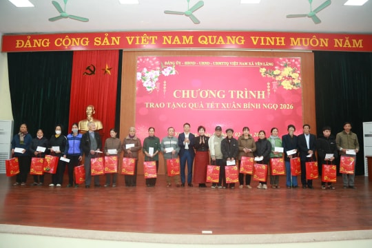 Xã Yên Lãng: Chăm lo Tết cho người có công, người yếu thế