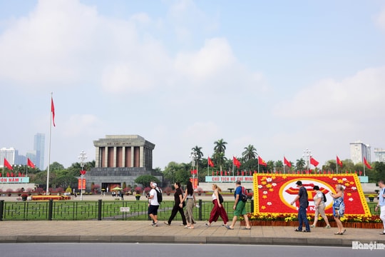 Ngắm Hà Nội bình yên ngày 29 Tết!