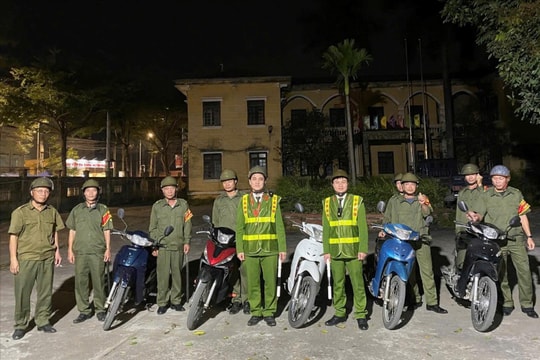 Công an xã Phúc Thọ giữ gìn an ninh trật tự cho nhân dân đón Tết bình an