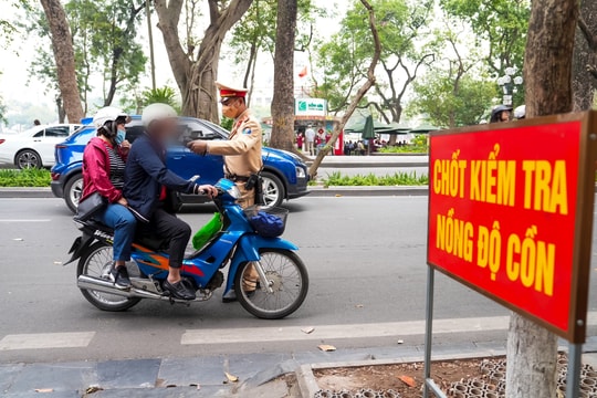 Hà Nội: Phát hiện 126 trường hợp vi phạm nồng độ cồn ngày đầu năm mới