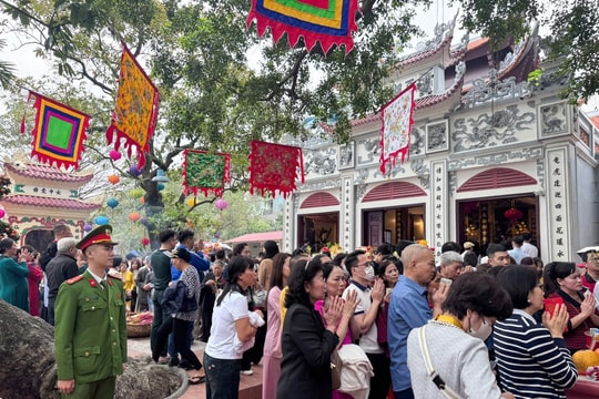 Quyết tâm thực hiện phương châm “3 nhất” trong đợt cao điểm bảo vệ Tết tại phường Tây Hồ