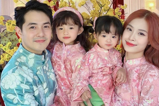 Nghệ sĩ Việt xúng xính diện áo dài đón chào năm mới 