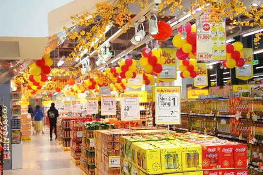 Nhu cầu mua sắm mùng 1 Tết giảm mạnh, thị trường trầm lắng
