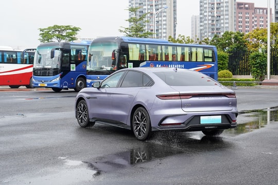 Nhiều diễn biến mới trên thị trường xe điện toàn cầu