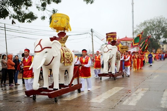 Khai hội đền Hai Bà Trưng mùng 6 tháng Giêng